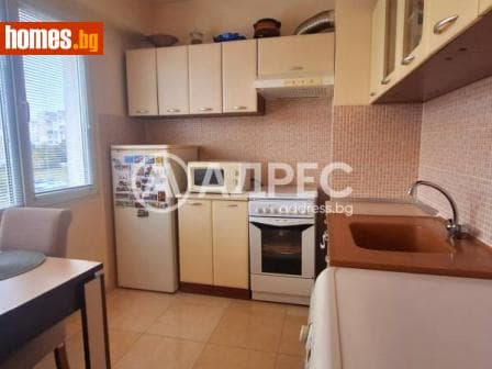 Двустаен, 65m²