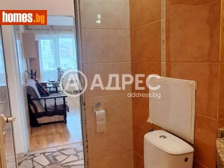 Двустаен, 65m²