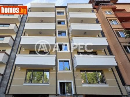 Тристаен, 116m²