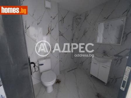 Тристаен, 107m²