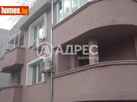 Тристаен, 110m²