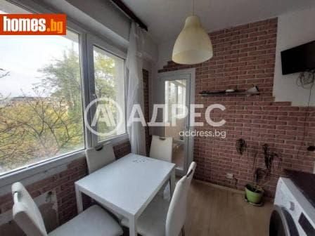 Двустаен, 72m²