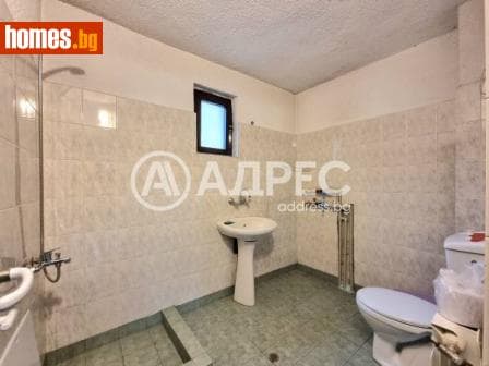 Едностаен, 52m²