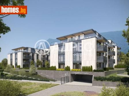 Тристаен, 106m²