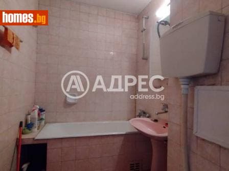 Тристаен, 86m²