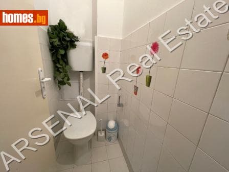 Тристаен, 90m²