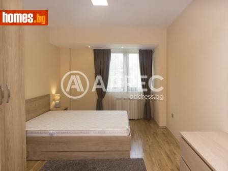 Тристаен, 86m²