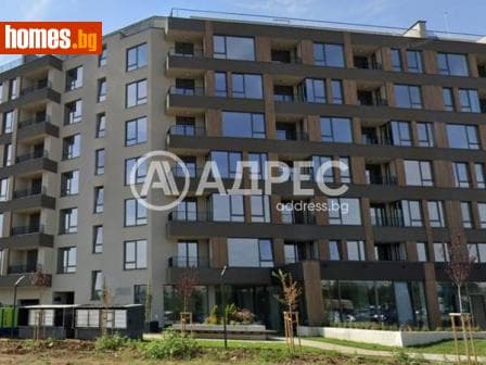 Тристаен, 99m²