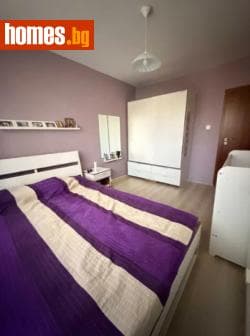 Тристаен, 85m²