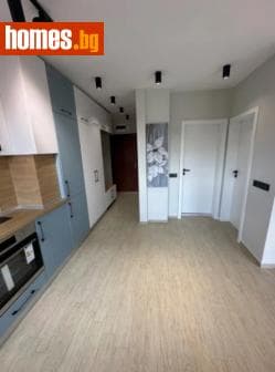 Двустаен, 84m²