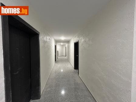Двустаен, 77m²