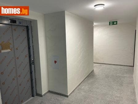 Двустаен, 77m²