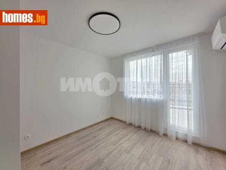 Тристаен, 134m²