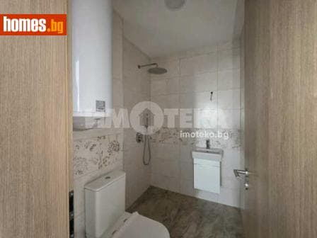 Тристаен, 134m²