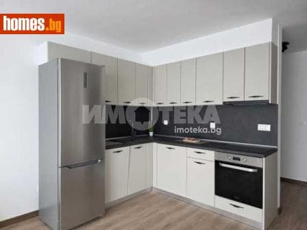 Тристаен, 124m²