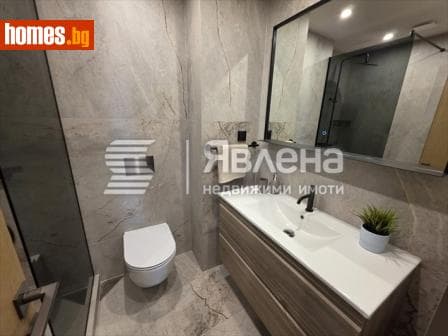 Тристаен, 150m²
