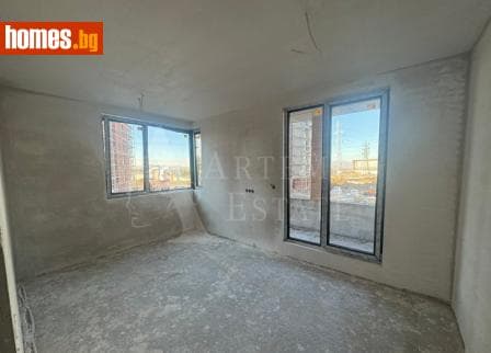 Тристаен, 97m²