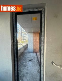 Тристаен, 97m²