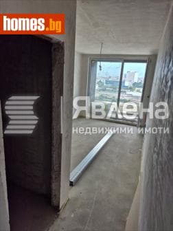 Тристаен, 108m²