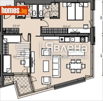Тристаен, 111m²