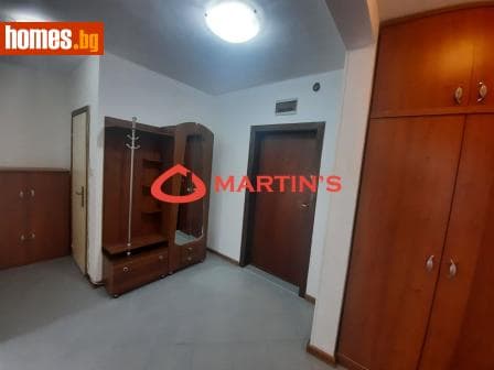 Тристаен, 98m²