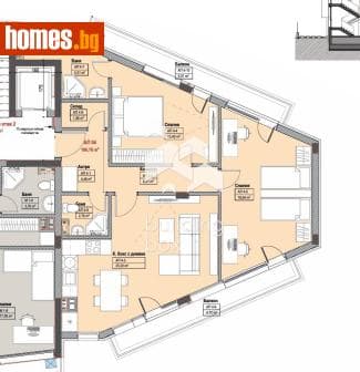 Тристаен, 121m²