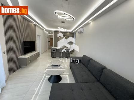 Тристаен, 111m²