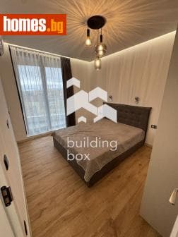 Тристаен, 111m²
