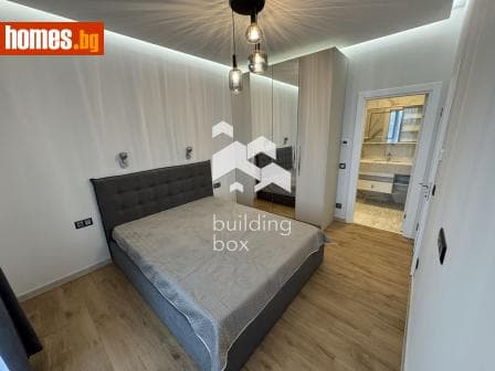 Тристаен, 111m²