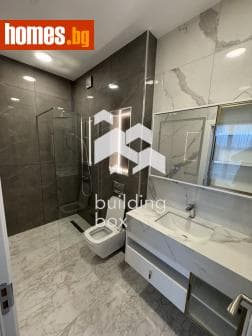Тристаен, 111m²