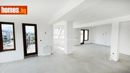 Тристаен, 140m²