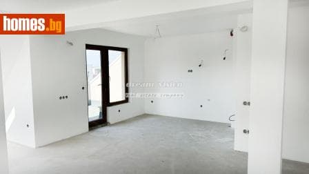 Тристаен, 140m²