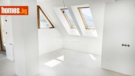 Тристаен, 140m²