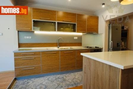 Многостаен, 255m²