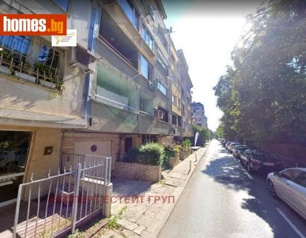 Тристаен, 76m²