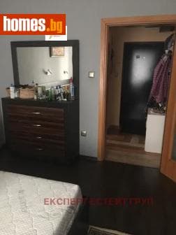 Тристаен, 76m²