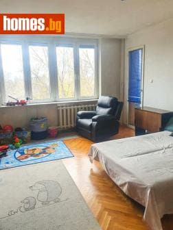 Тристаен, 101m²