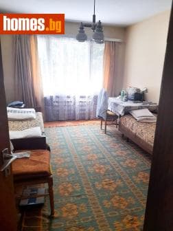 Тристаен, 127m²