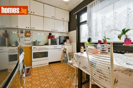 Двустаен, 75m²