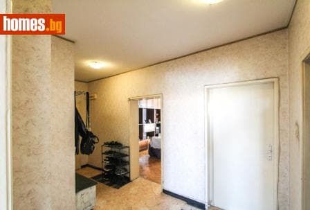 Тристаен, 109m²