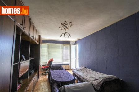 Тристаен, 109m²