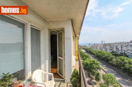 Тристаен, 109m²