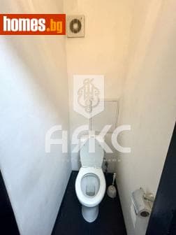 Двустаен, 65m²