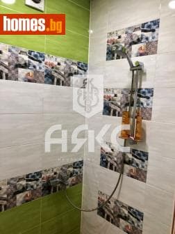 Двустаен, 67m²