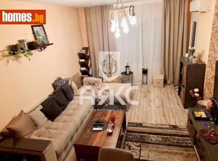 Тристаен, 103m²