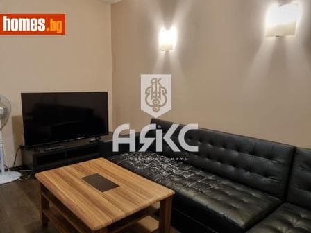 Тристаен, 84m²