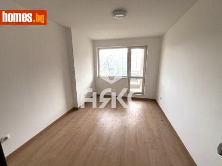Тристаен, 115m²