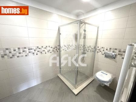 Тристаен, 115m²