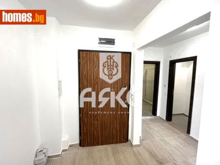 Тристаен, 115m²