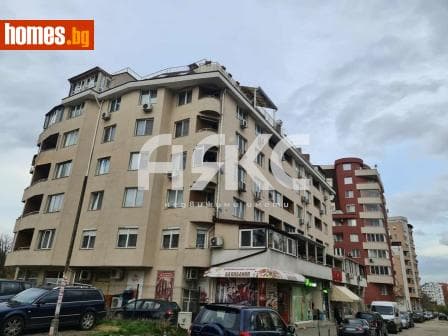 Тристаен, 113m²